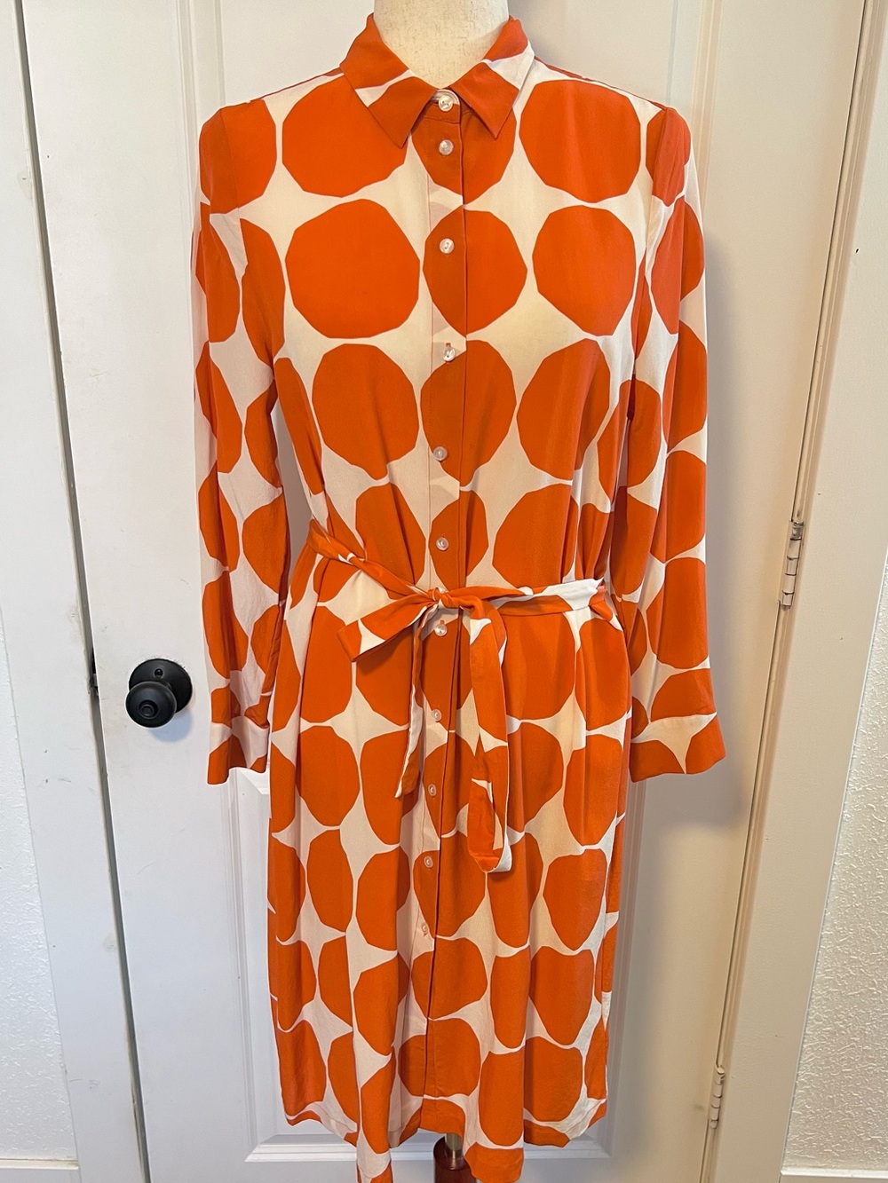 Marimekko Bettina Pienet Kivet Bold Orange and White 100% Silk Dress - Picture 3 of 12